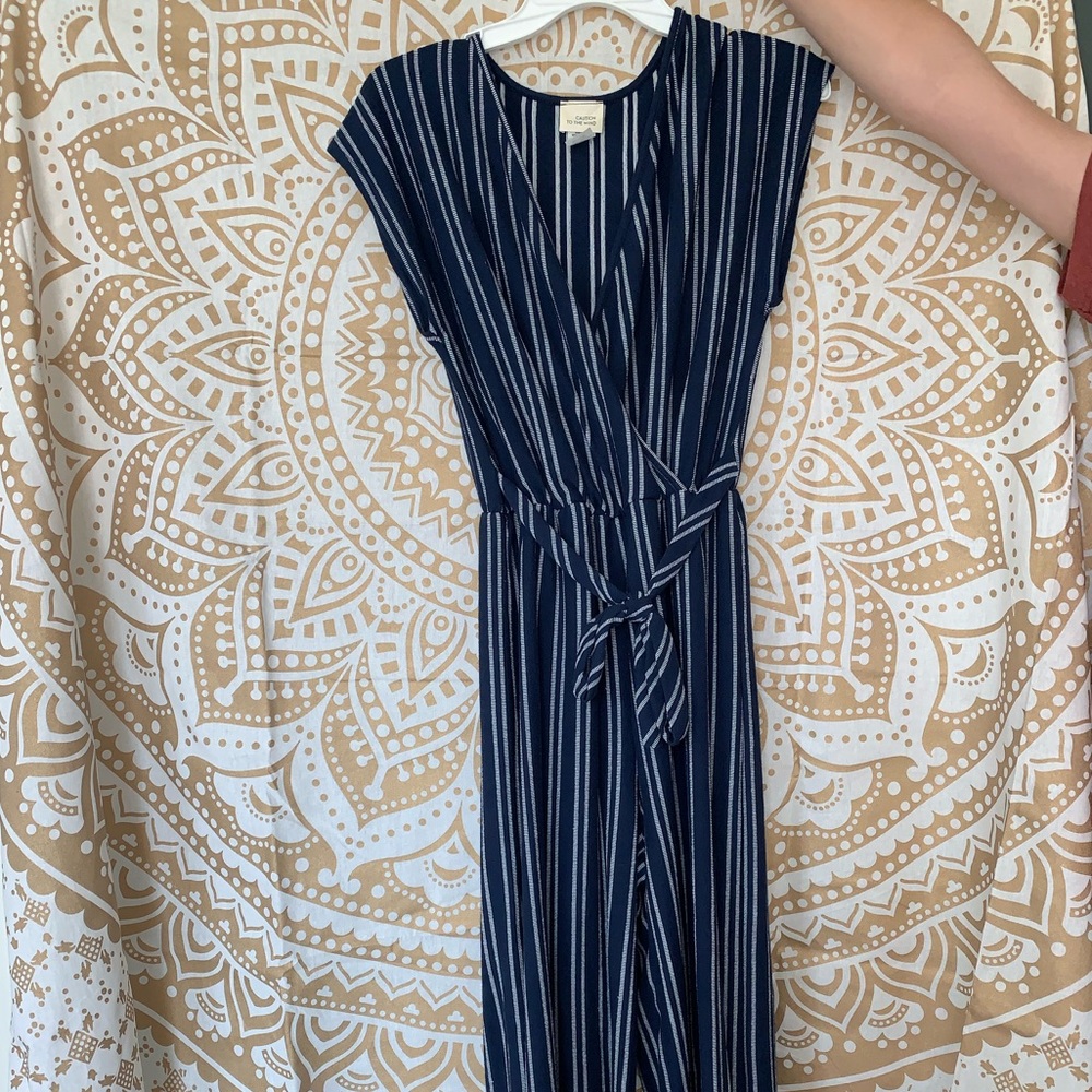 NEVER WORN blue jumper